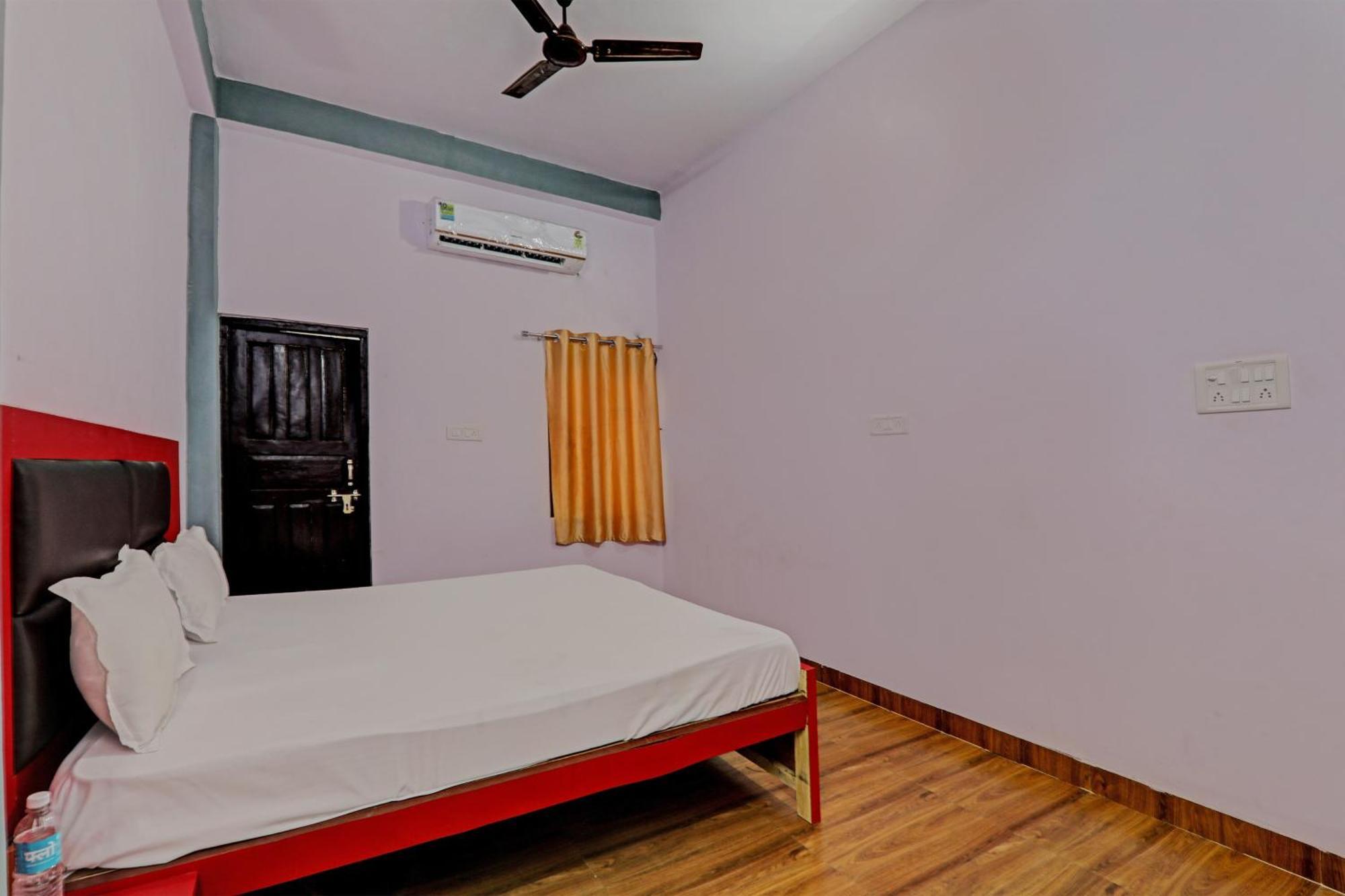 Oyo Hotel Crown Lucknow Eksteriør bilde